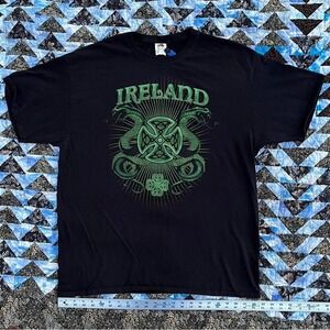 BOXY VINTAGE IRELAND IRONCROSS LUCKY CHARM SNAKE TEE
